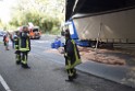 LKW blieb unter Bruecke haengen Koeln Ehrenfeld Innere Kanalstr Hornstr P116